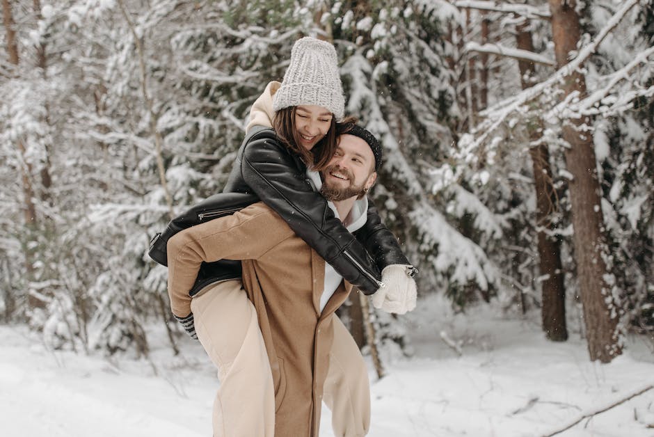 5 Clear Indicators of a Widower’s Genuine Commitment in Your Relationship